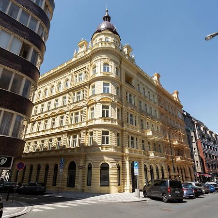 Sunlit Studio Near Wenceslas Square By Prague Daysアパートメント エクステリア 写真